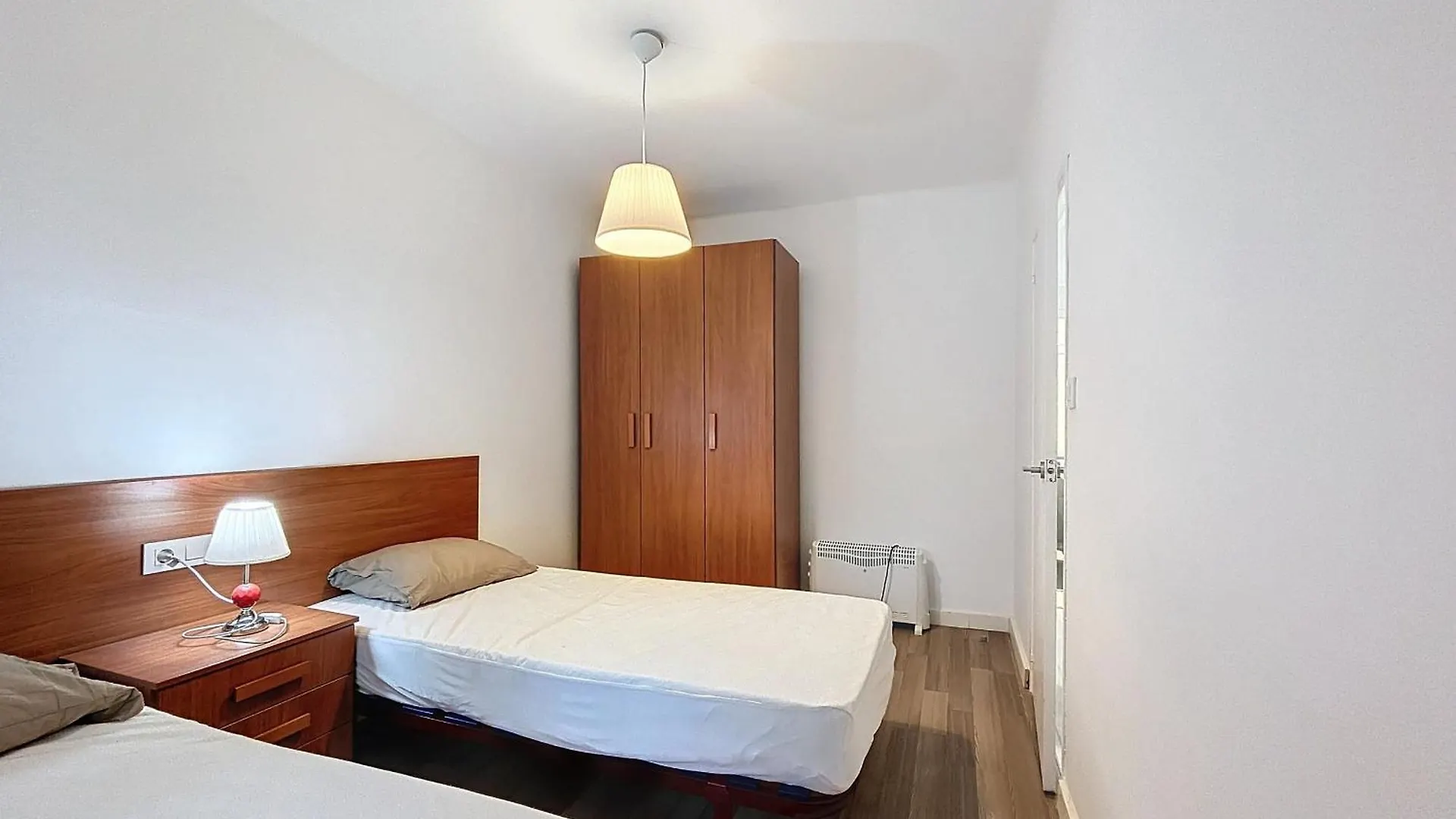 Apartment Remendadores Planta Baja 50M De La Playa Roses Spain
