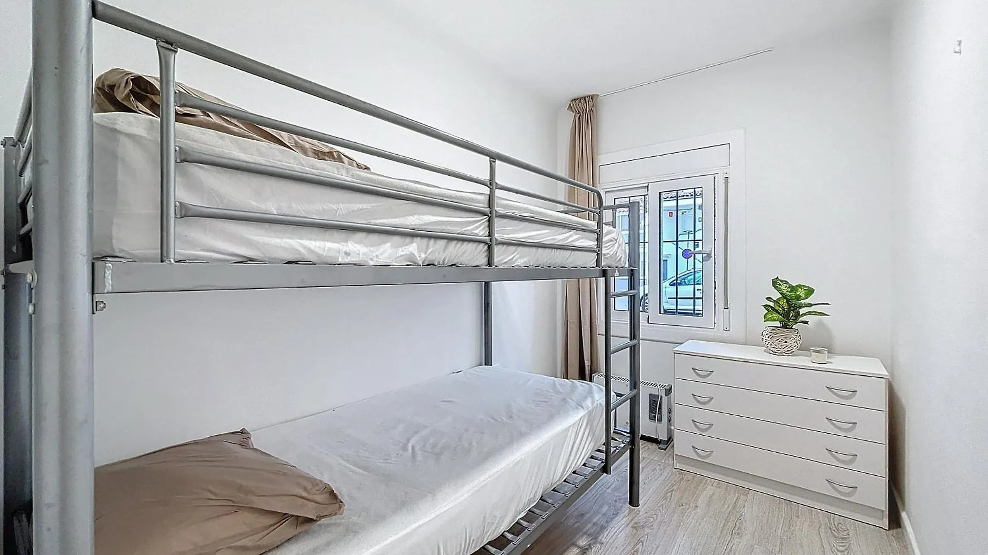 Apartamento Remendadores Planta Baja 50M De La Playa Rosas